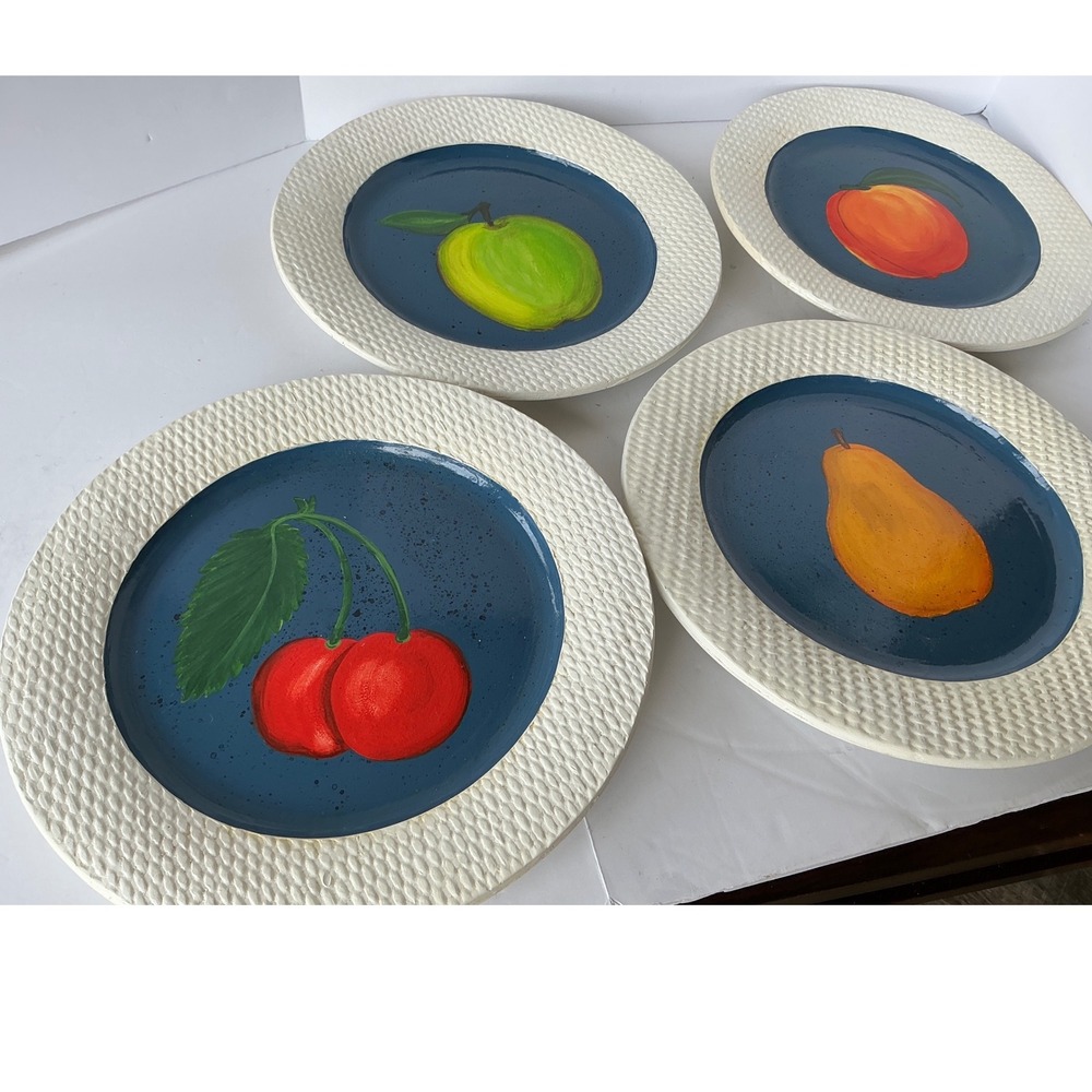GuildMaster Vintage 1993 DeChristofaro Fruit Wall Plates Set of 4 12" Folk Art‎